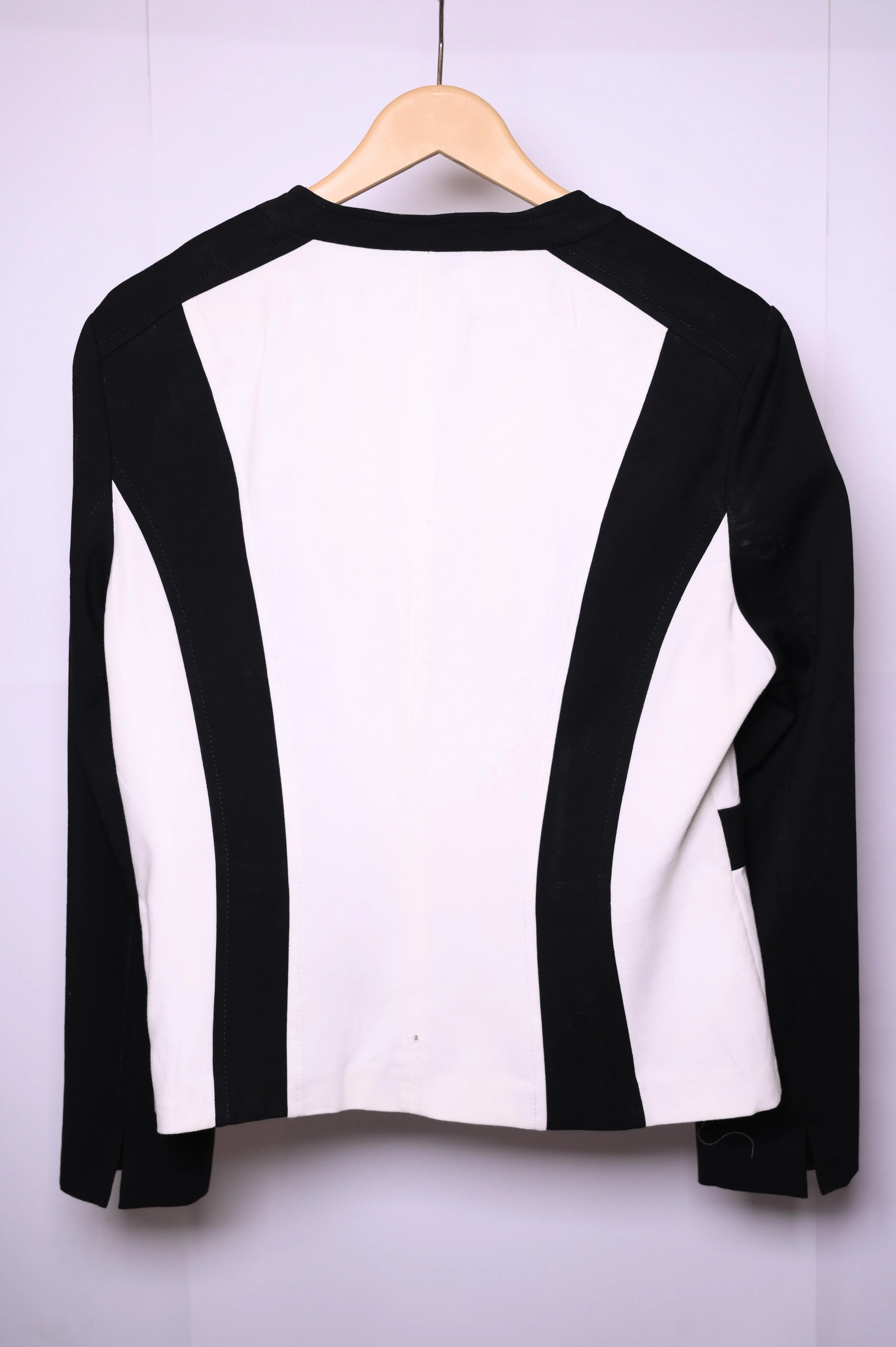 Gerry Weber White and Black Zipper Jacket